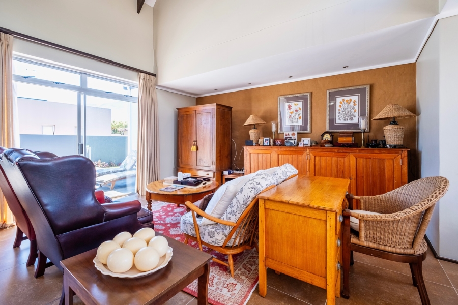 5 Bedroom Property for Sale in Earls Court Lifestyle Estate Western Cape